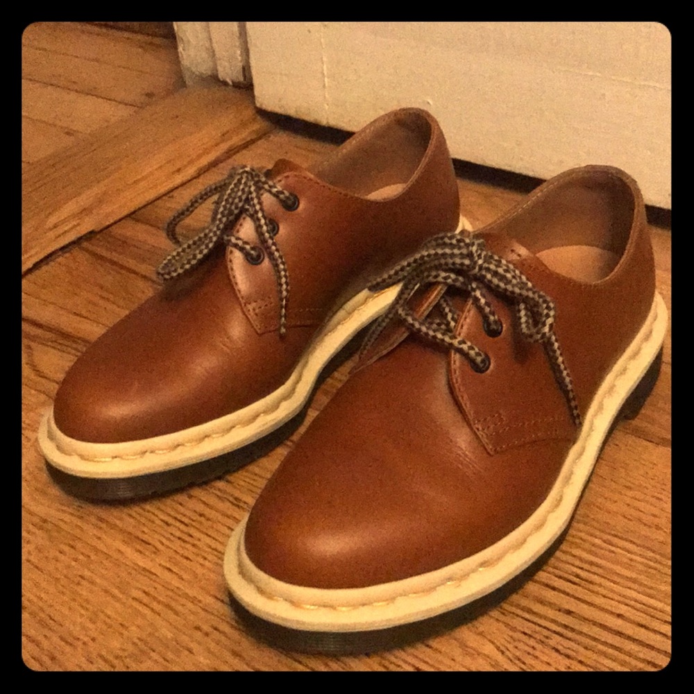 Dr. Martens 1461 Oak Analine Shoes |  unisex